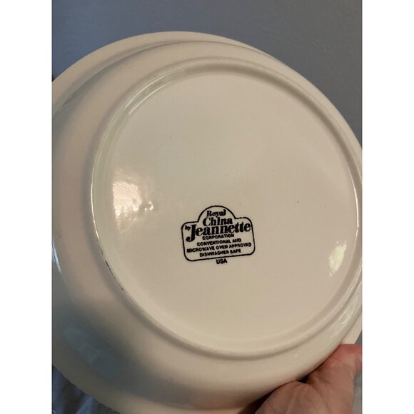 Royal China Jeanette Currier and Ives Pie Plate - Picture 4 of 4